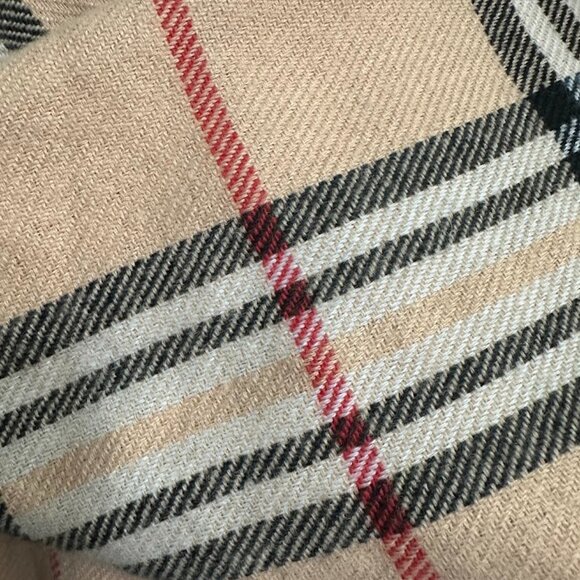 New Beige Plaid Scarf With Fringe Unisex Size: 70 inch - Picture 4 of 4